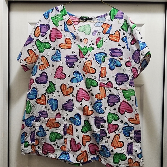 3 Just Love Scrub Tops XL Women's Hearts Zigzag Breast Cancer Colorful - Picture 5 of 10